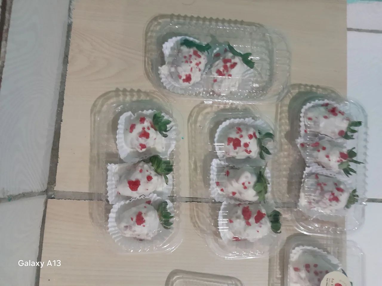 Vende se morango cravejado  - Foto 4