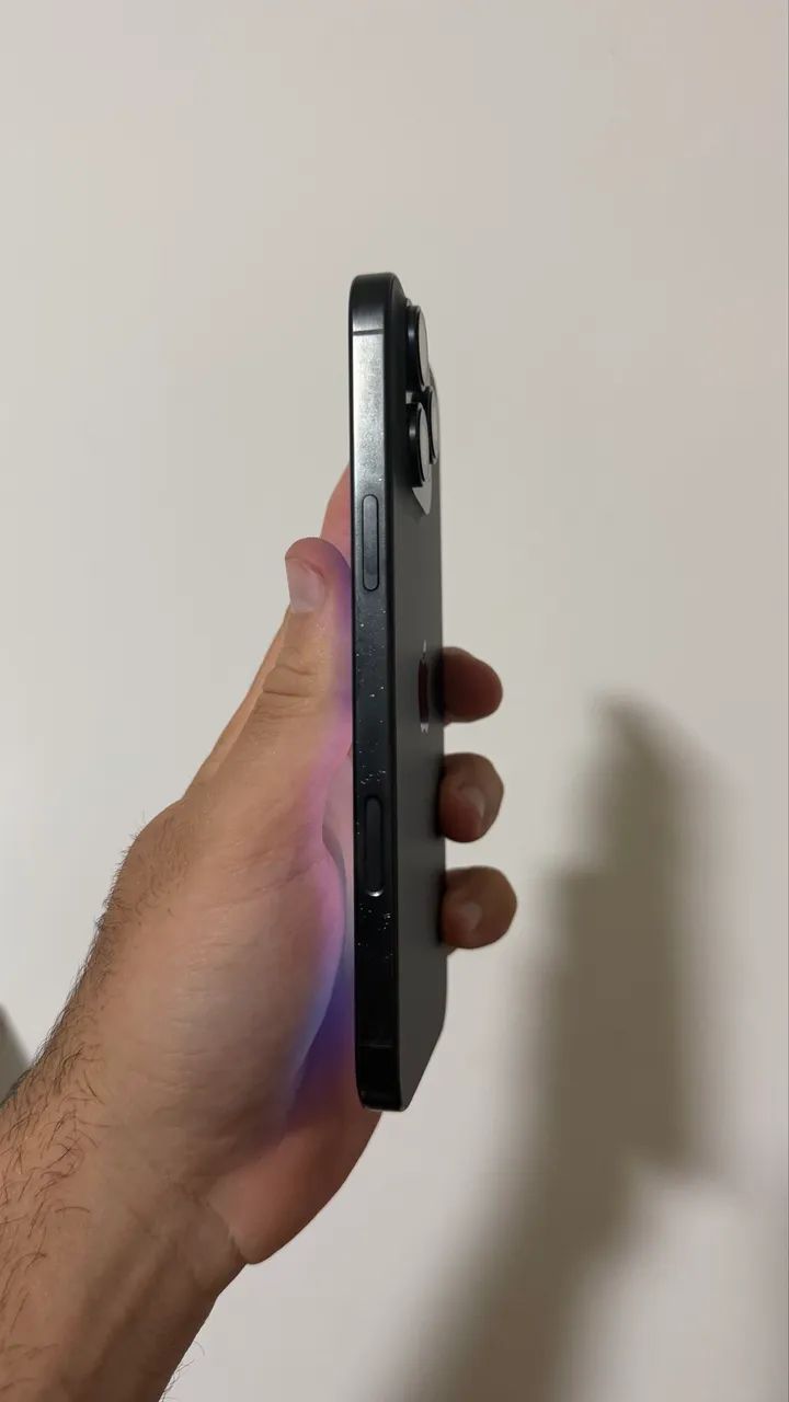 Iphone 16 pro Max só carrega na indução  - Foto 3