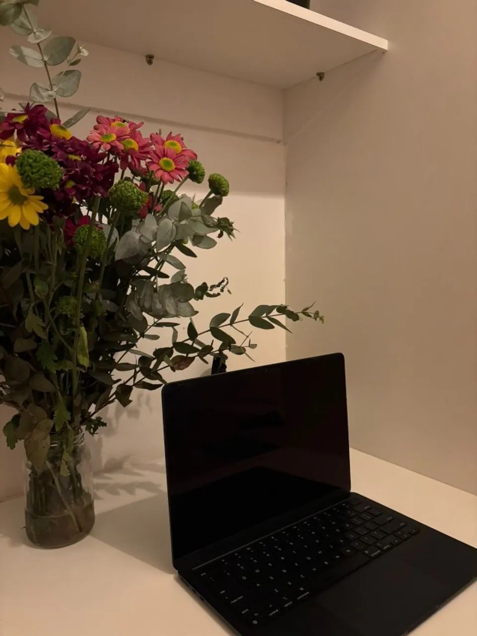 MacBook Air M3 24GB RAM / 2TB SSD  - Foto 5