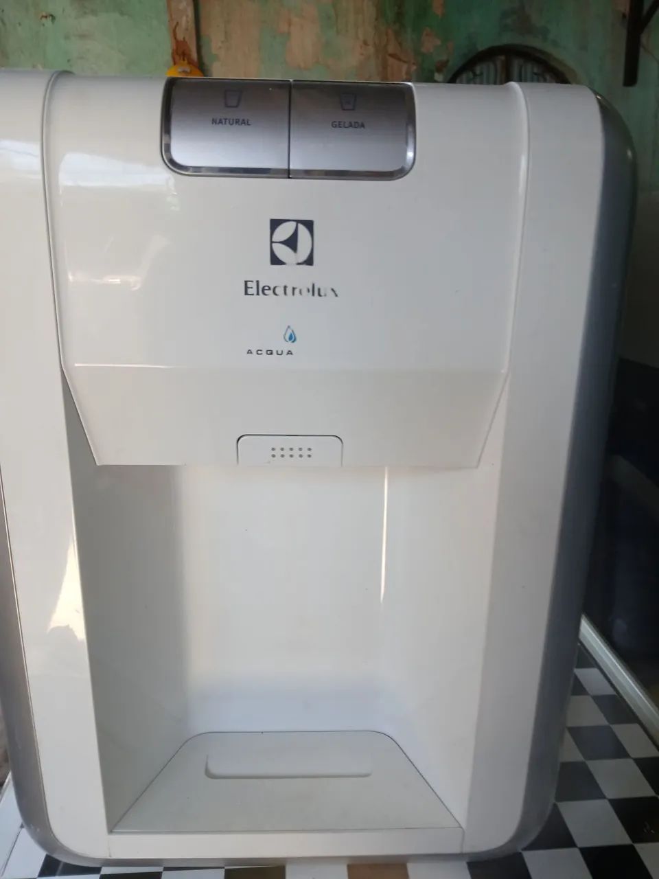 Bebedouro eletrolux 