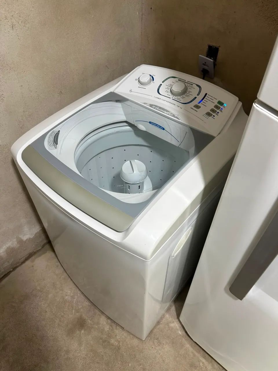 Máquina de lavar Eletrolux 12 quilos  - Foto 5