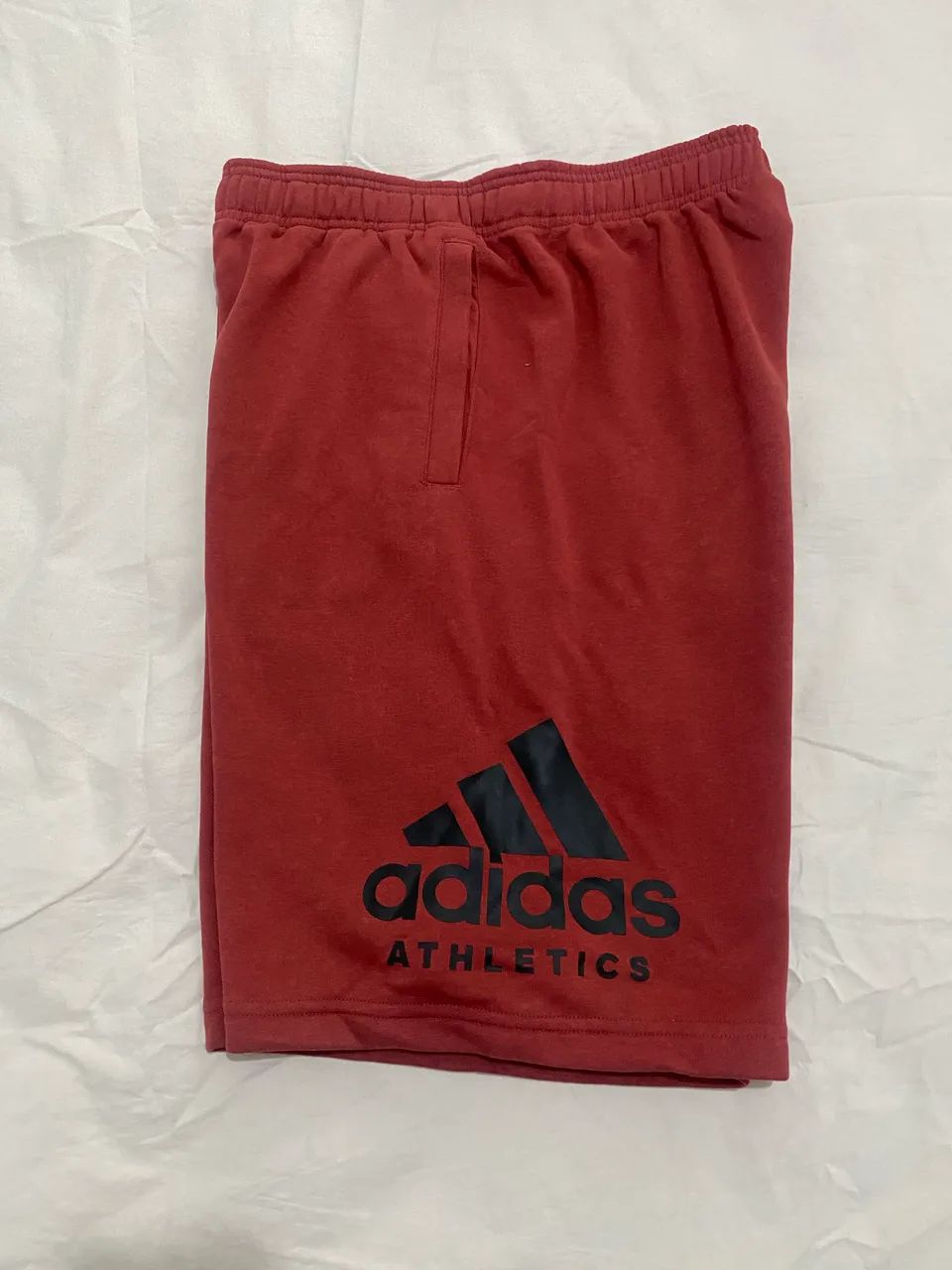 Bermuda Adidas moletom vinho (M) - Foto 3
