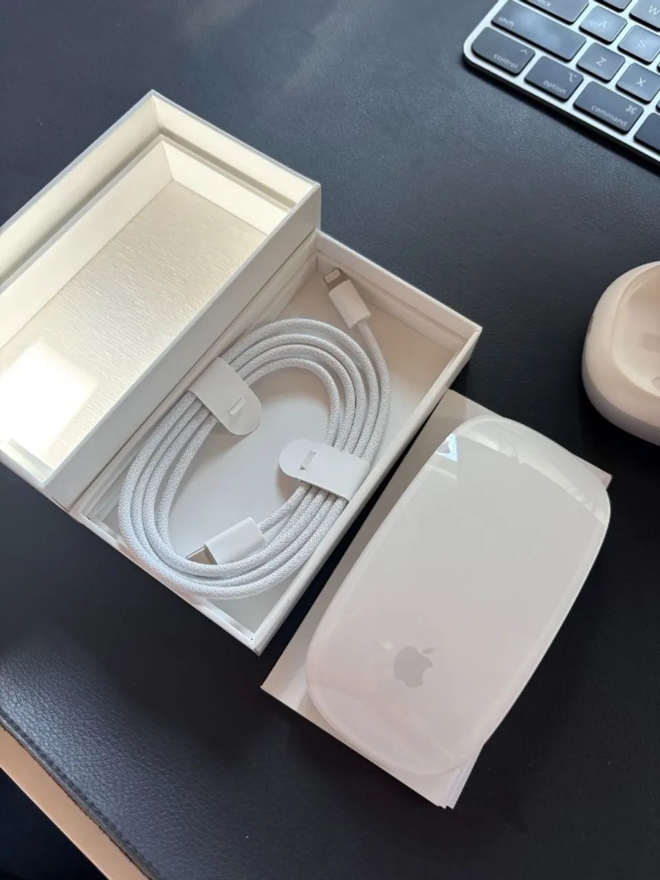 Apple Magic Mouse Branco A1657 - comprado no Brasil - Foto 5