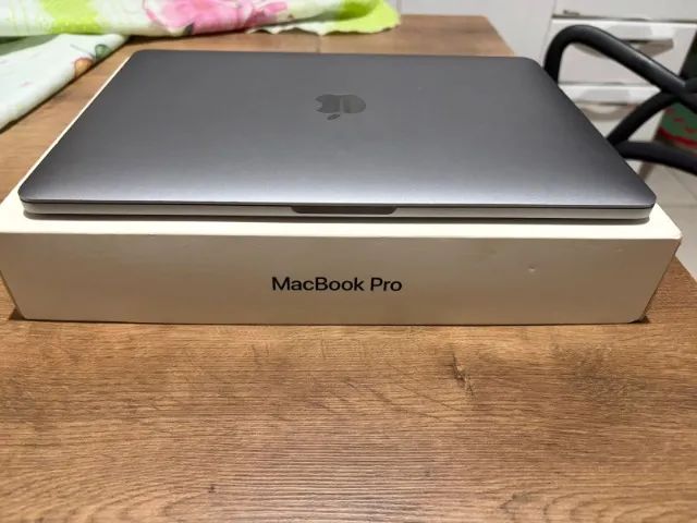 MacBook Pro 13 2019 i5 8GB SSD 256GB Completo com Caixa Original MacBook Pro 13 2019 i5 8GB SSD 256GB Completo com Caixa Original