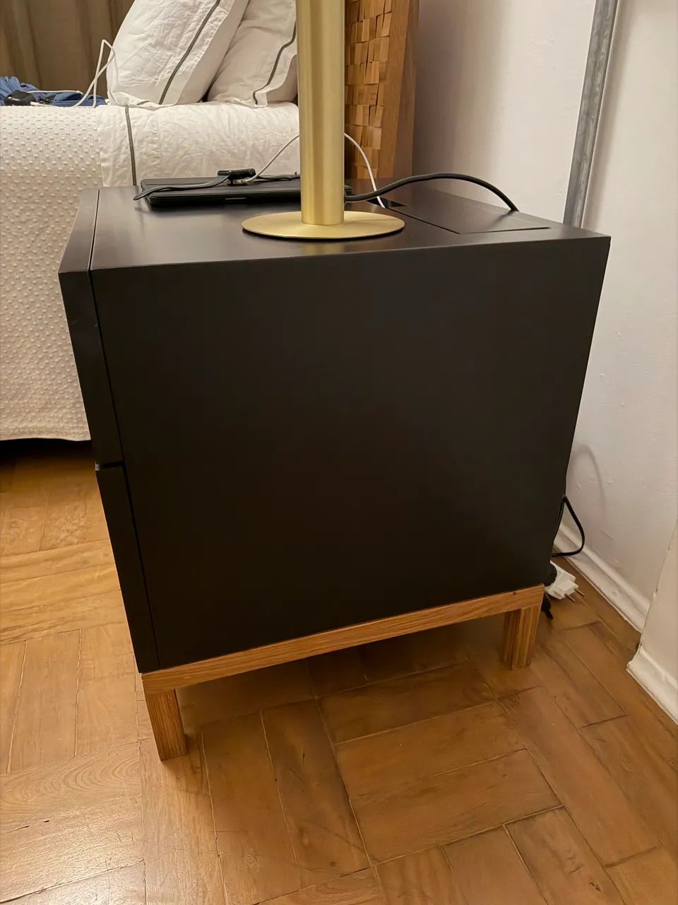 Mesa de Cabeceira - Foto 2