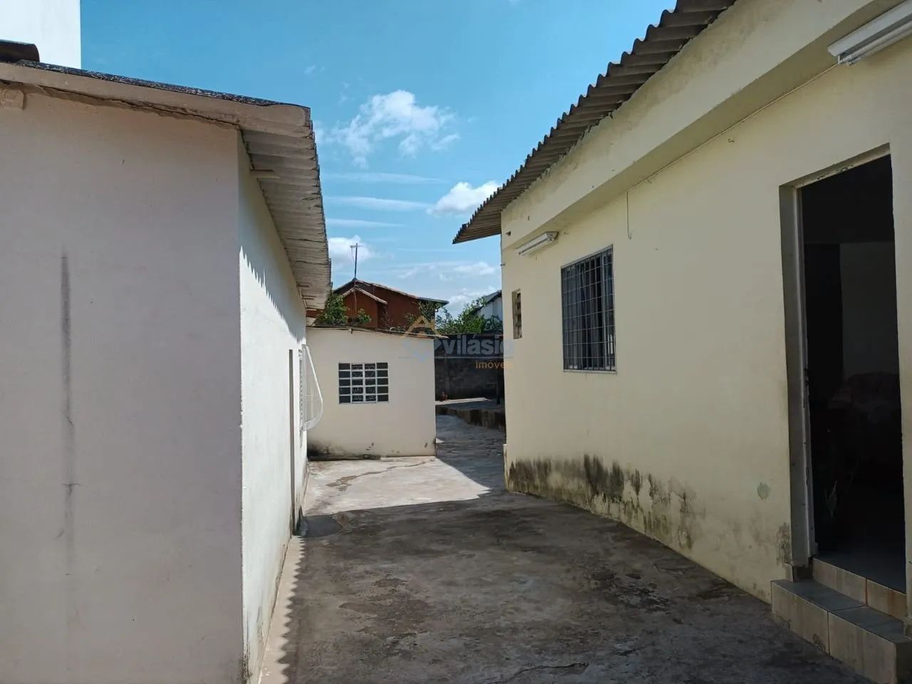 Lote com barracões 360m² Dona Clara - Foto 2