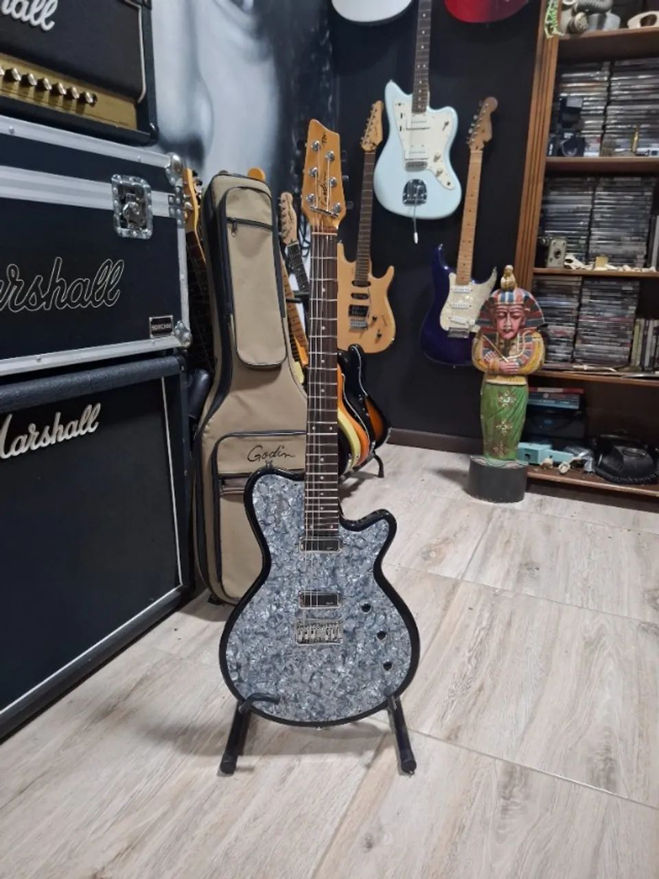 Guitarra Godin Radiator com bag original - Instrumentos musicais