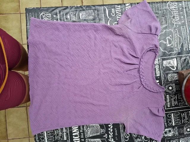 camisa lilás