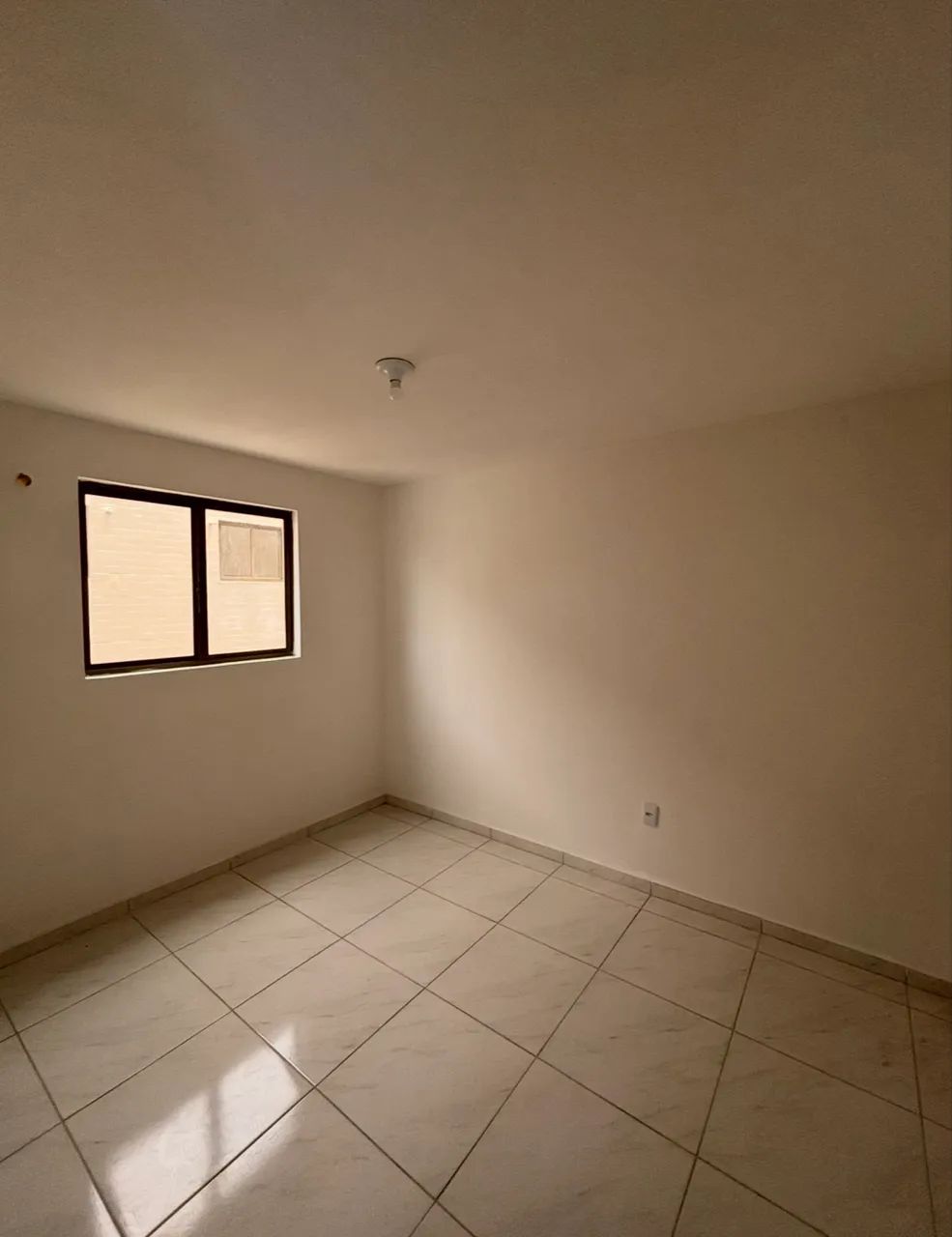 QUARTO PARA ALUGAR | somente para Mulheres 