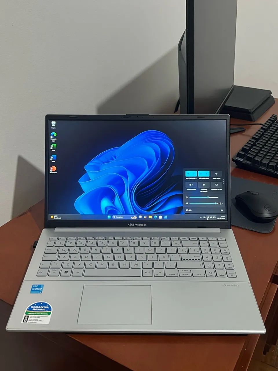 Notebook Asus VivaBook impecável 