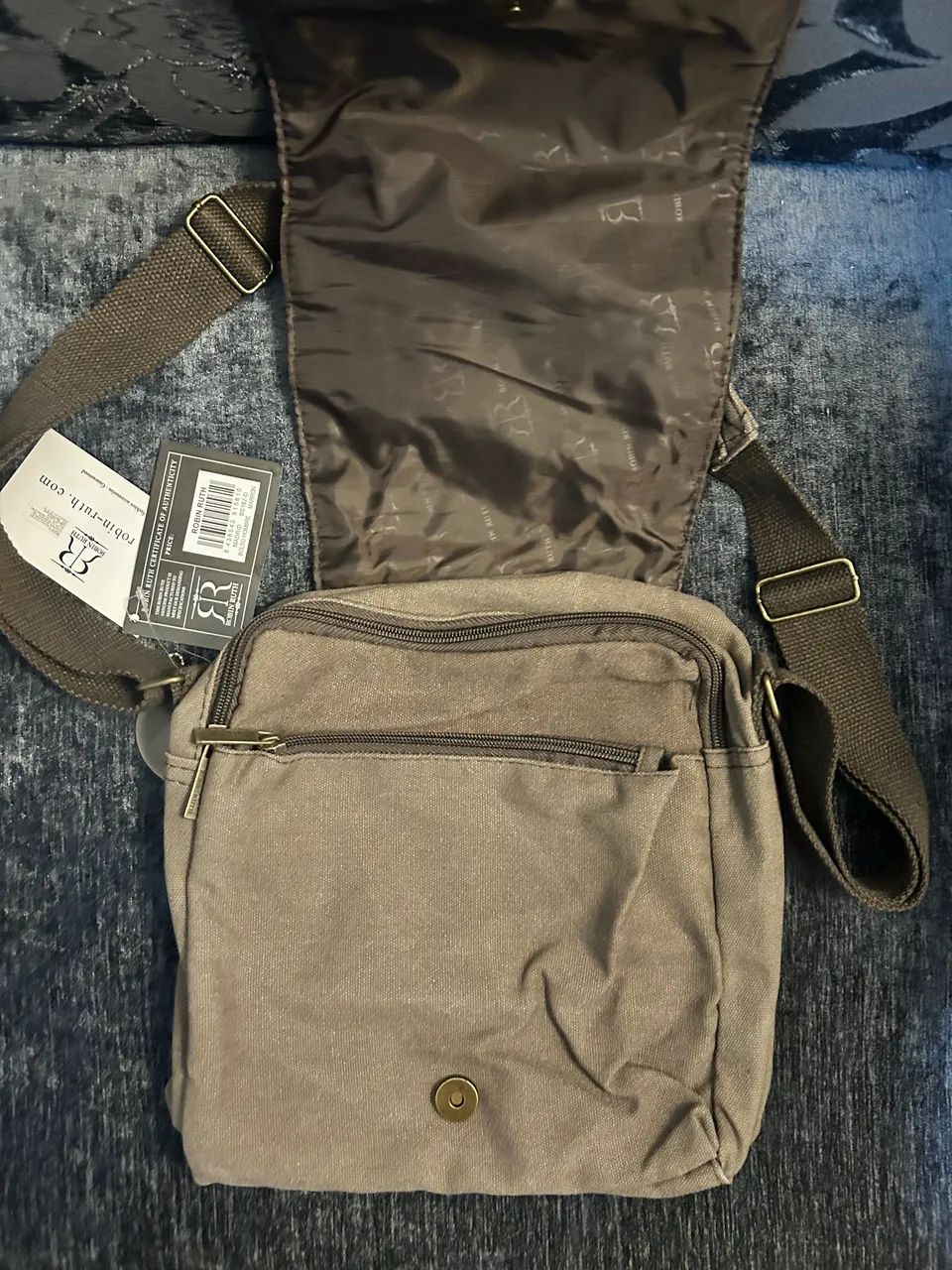 Bolsa marrom com vários bolsos para dia a dia ou caminhadas - Foto 3