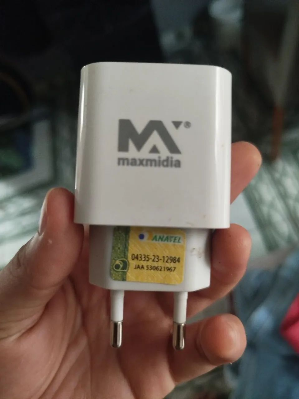 Carregador de celular 