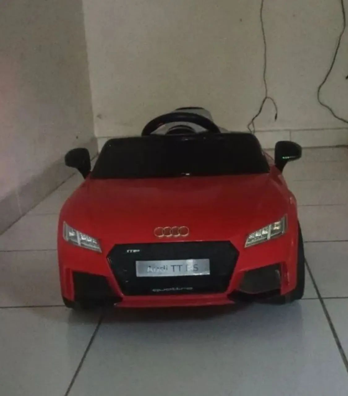 Carrinho elétrico infantil 