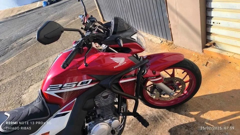Honda Twister 250 abs  - Foto 4