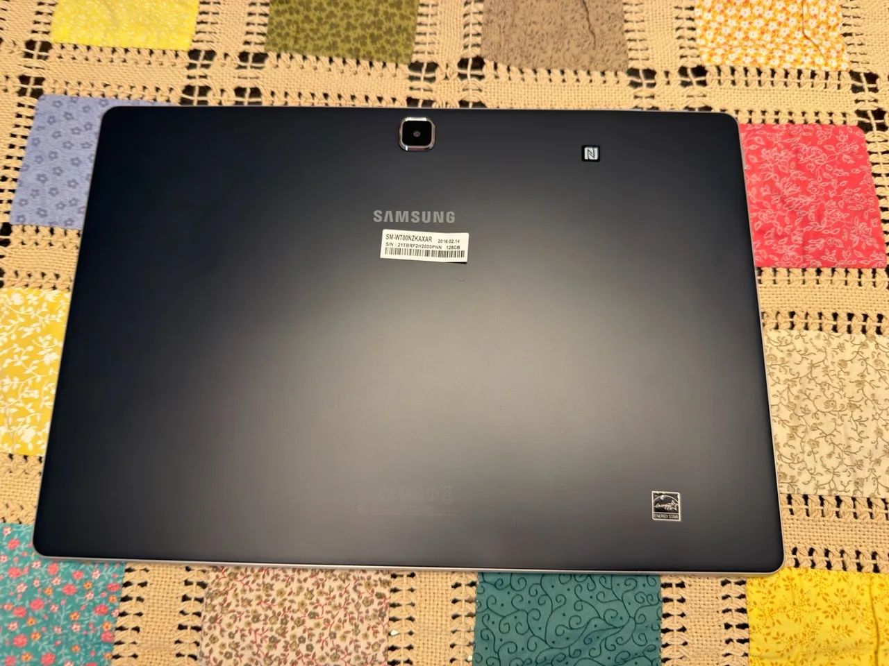 Samsung Galaxy TabPro S 128GB SSD + Capa com Teclado e Trackpad - Perfeito estado - Foto 4
