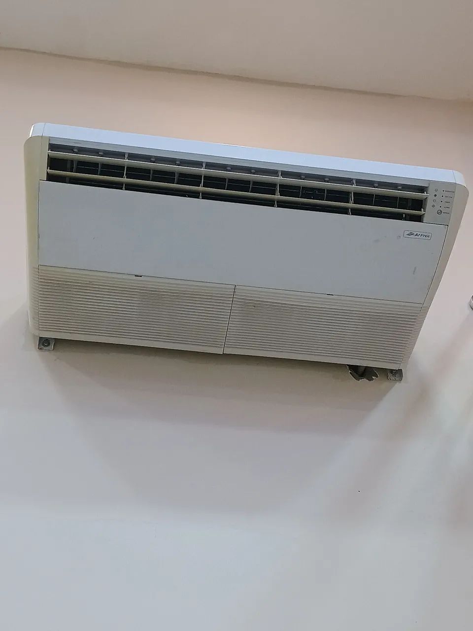Evaporadora piso teto 36k 