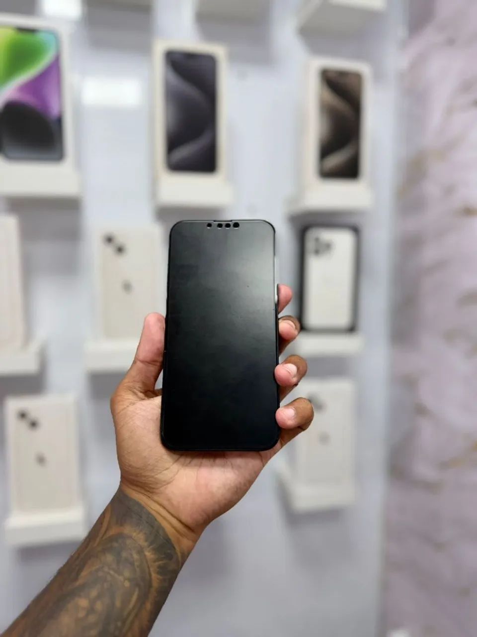 IPHONE 14 PLUS 256GB<br>R$ 3.099,00 - Foto 5