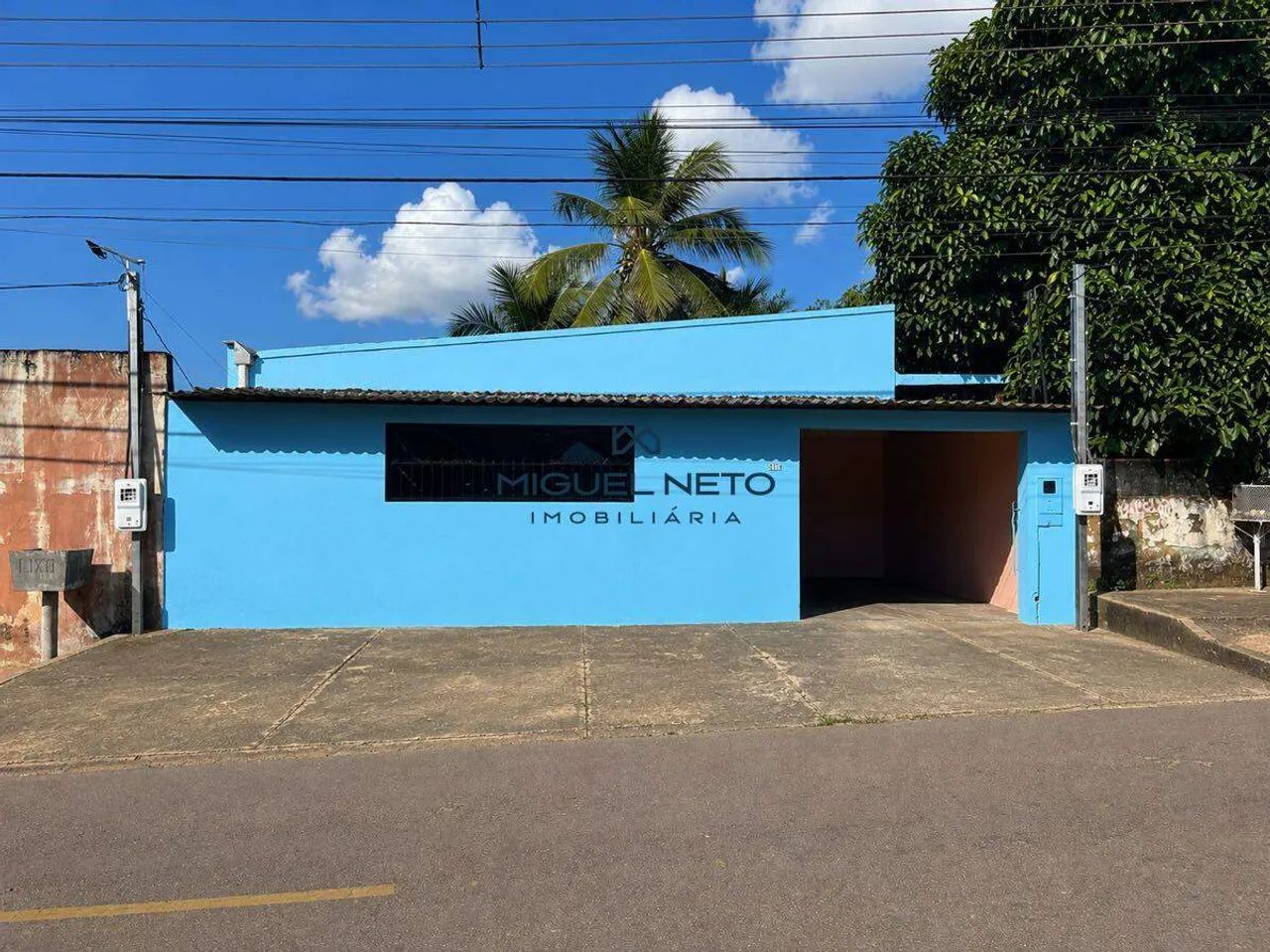 OPORTUNIDADE NO CORAÇÃO DO BAIRRO PEDRINHAS!