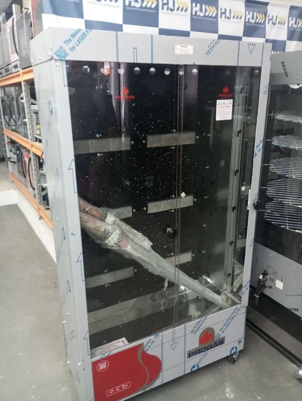 NZ. Máquina de assar frango 6 espetos 70kg PROGÁS 