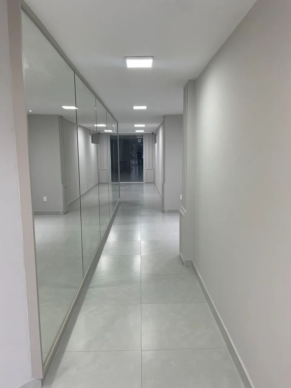 Sala comercial no centro de Tijucas SC para locação! - Foto 4