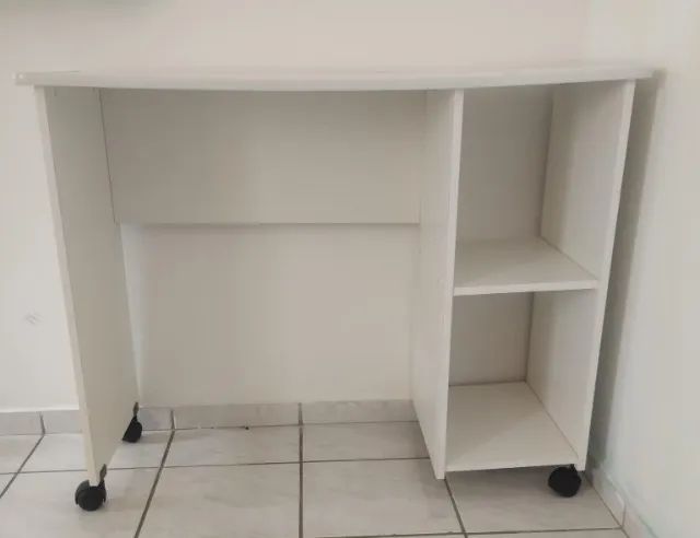 Vendo mesa de estudo ou trabalho