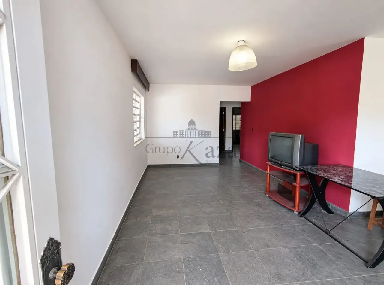 Casa Térrea - Centro - Jacareí - 3 Dormitórios - 149m². - Foto 4