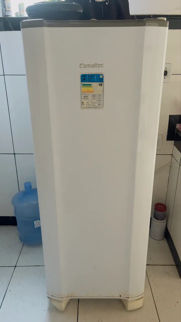 Geladeira Esmaltec - Foto 3