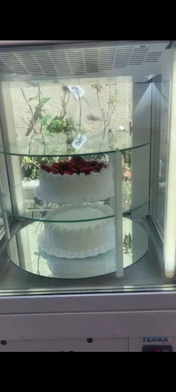 Espositor de bolos chega até -19° - Foto 2