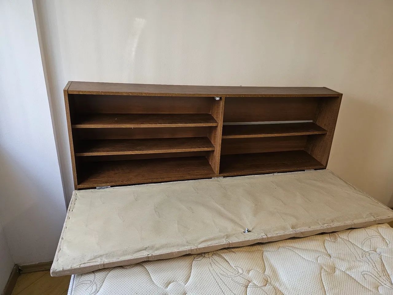 Cama box + colchão Queen (R$400) - Foto 4