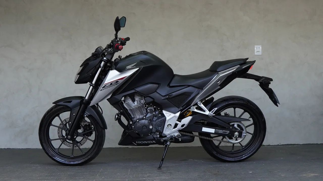 CB300F - Foto 4