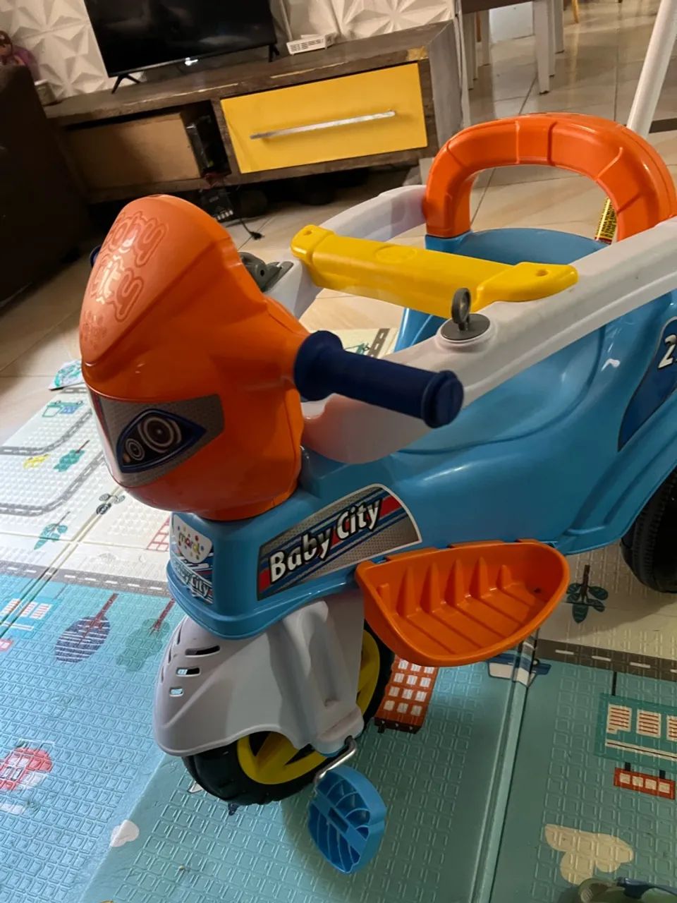 Vendo carrinho de passeio novíssimo  - Foto 2