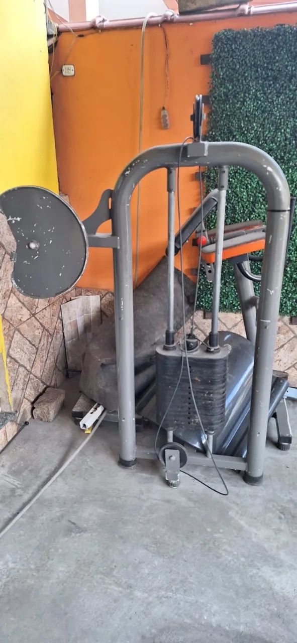 Maquina glúteo profisico