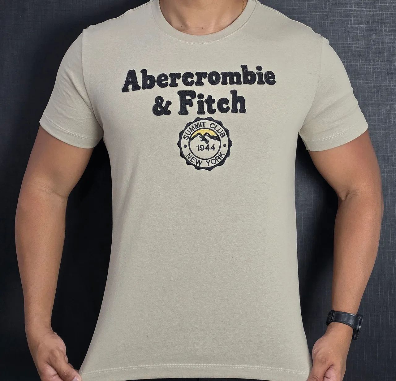 Camisa Abercrombie- Cinza  - Foto 2