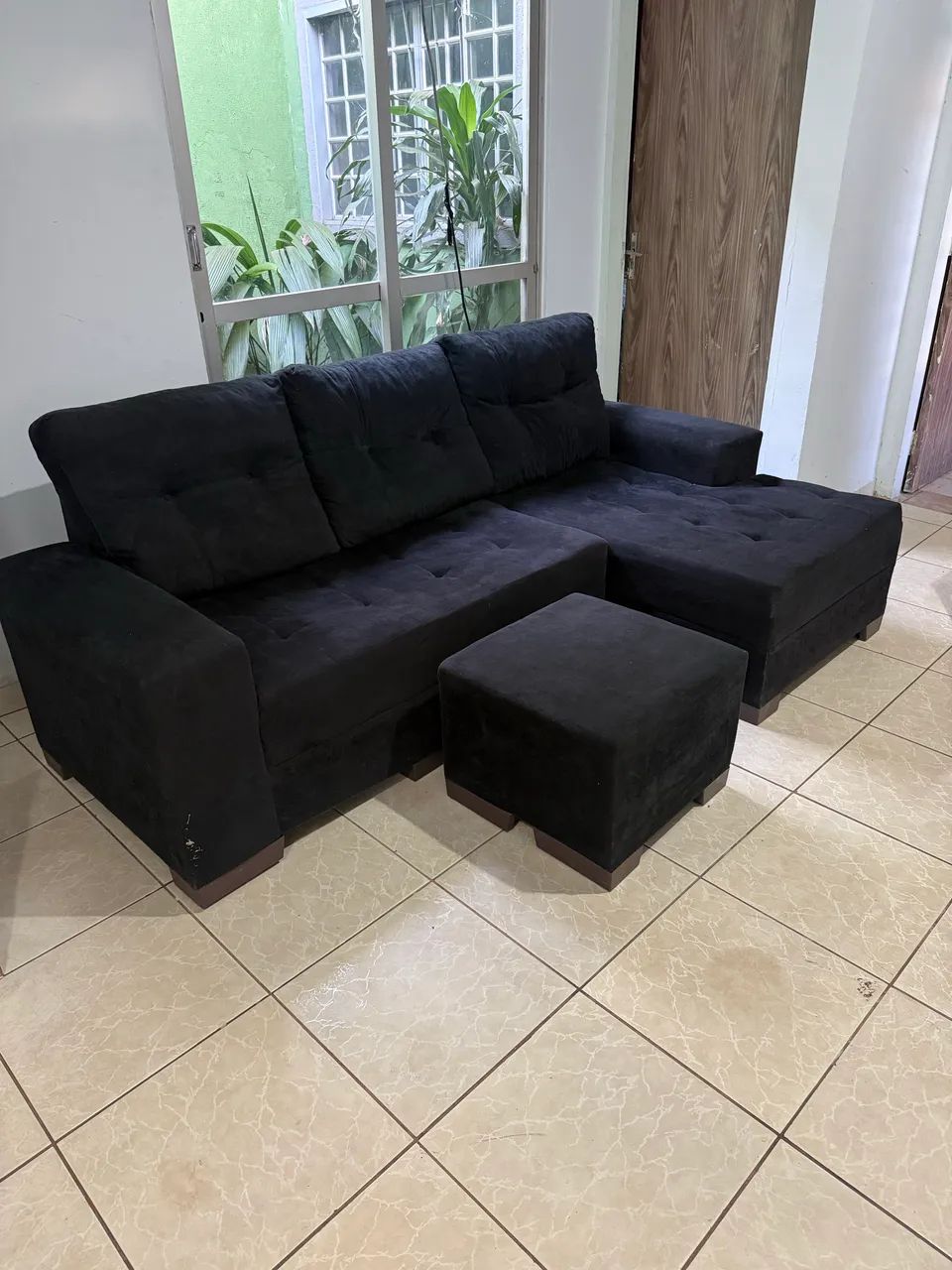 Sofá chaise cor preta , semi novo, entrego  - Foto 2