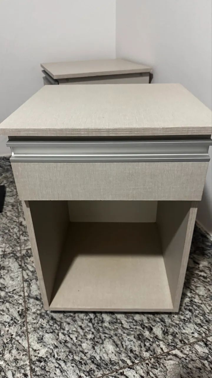 Mesa de cabeceira acabamento Linho - Foto 3