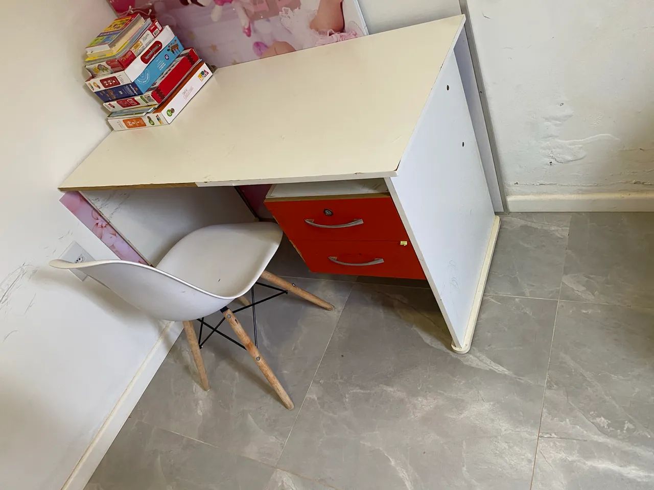 Mesa de estudo - Foto 2