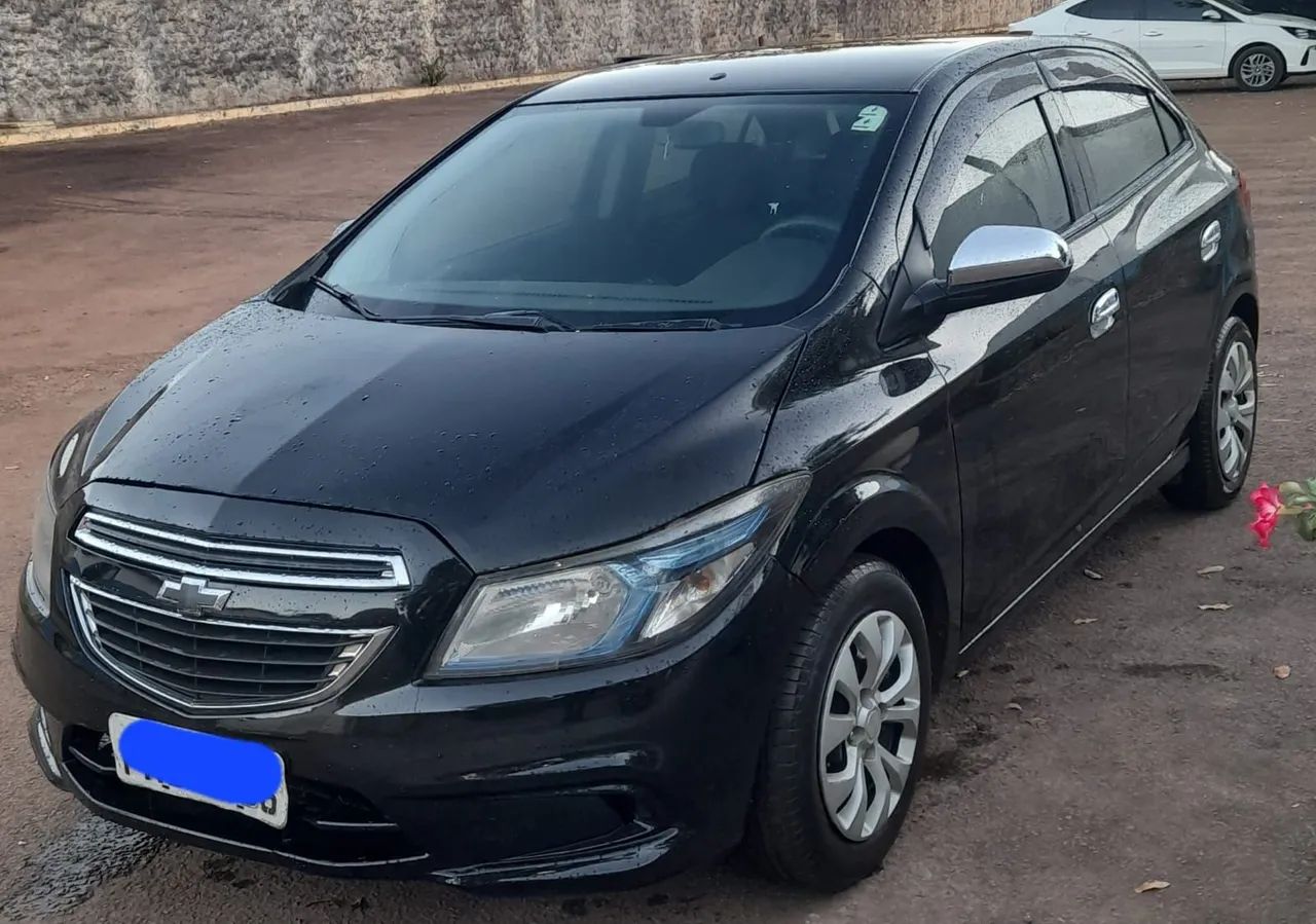 Chevrolet Onix JOY Hatch 1.0 8V Flex Mec. 4P 2018 - Foto 2