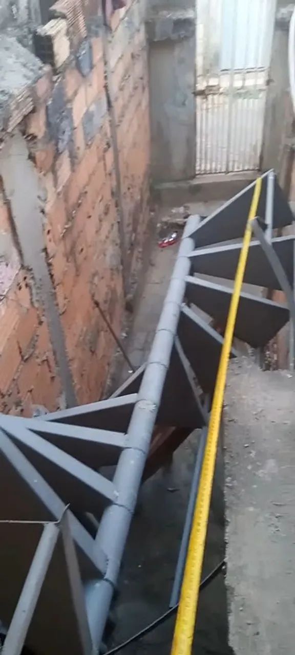 Escada de caracol - Foto 4