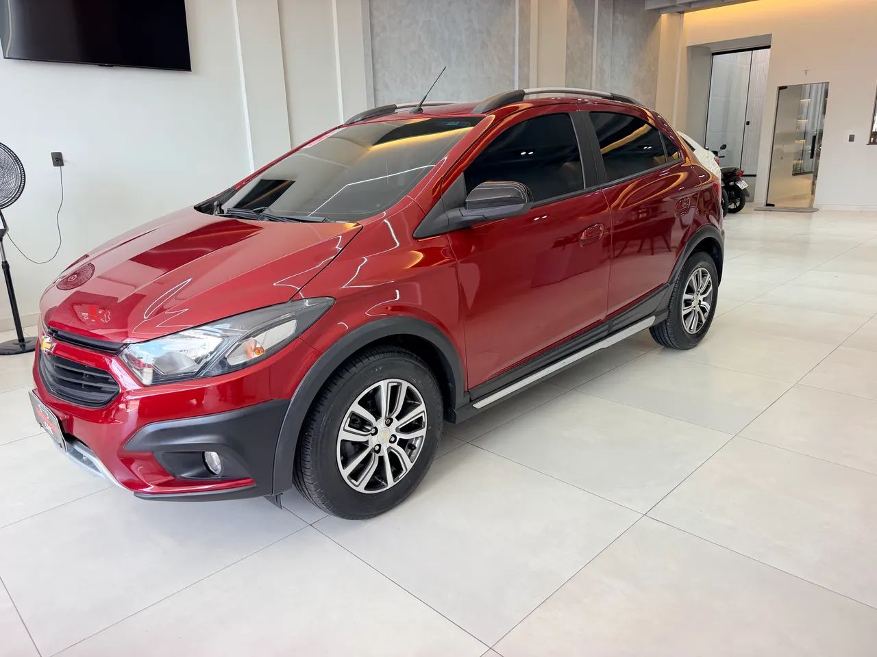 Chevrolet Onix Activ 1.4 8V Flex Aut. 4P 2018 - Foto 2