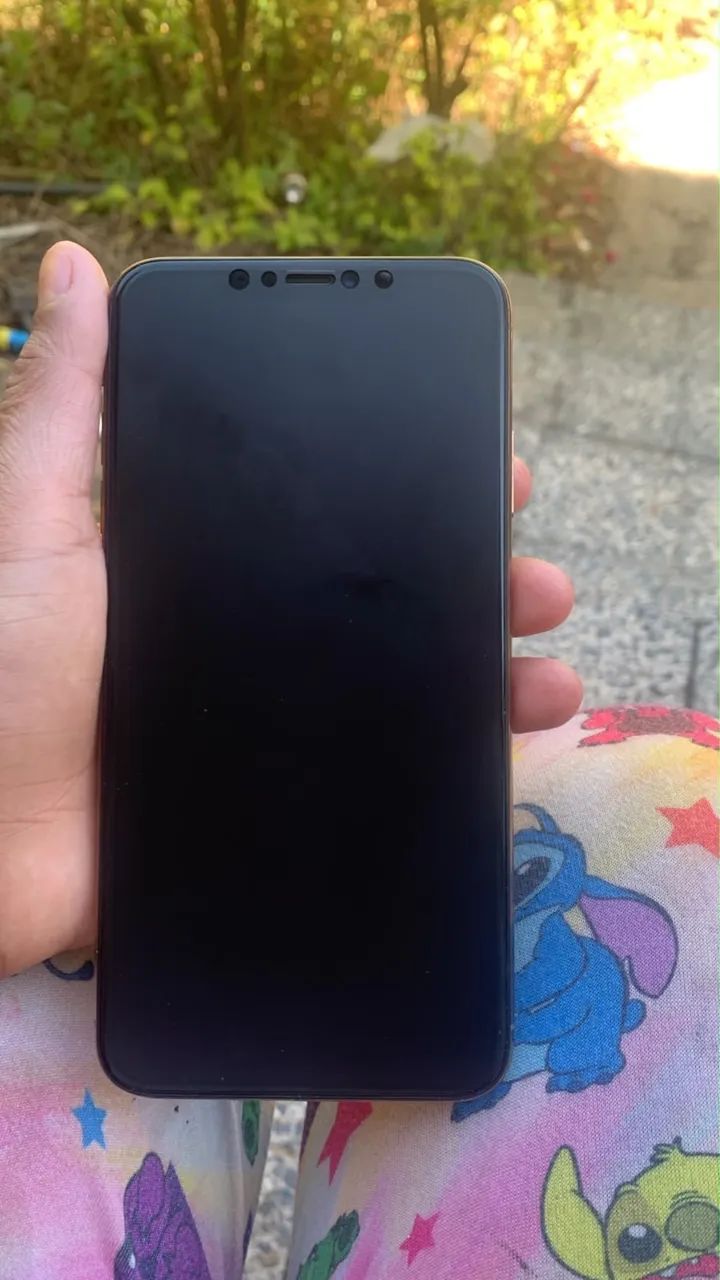 Vendo um iPhone xs max 
