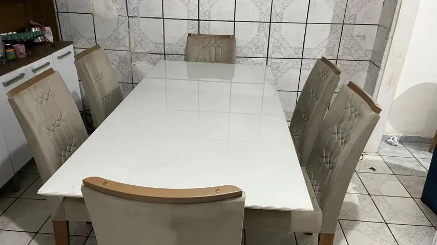MESA DE JANTAR 6 CADEIRAS
