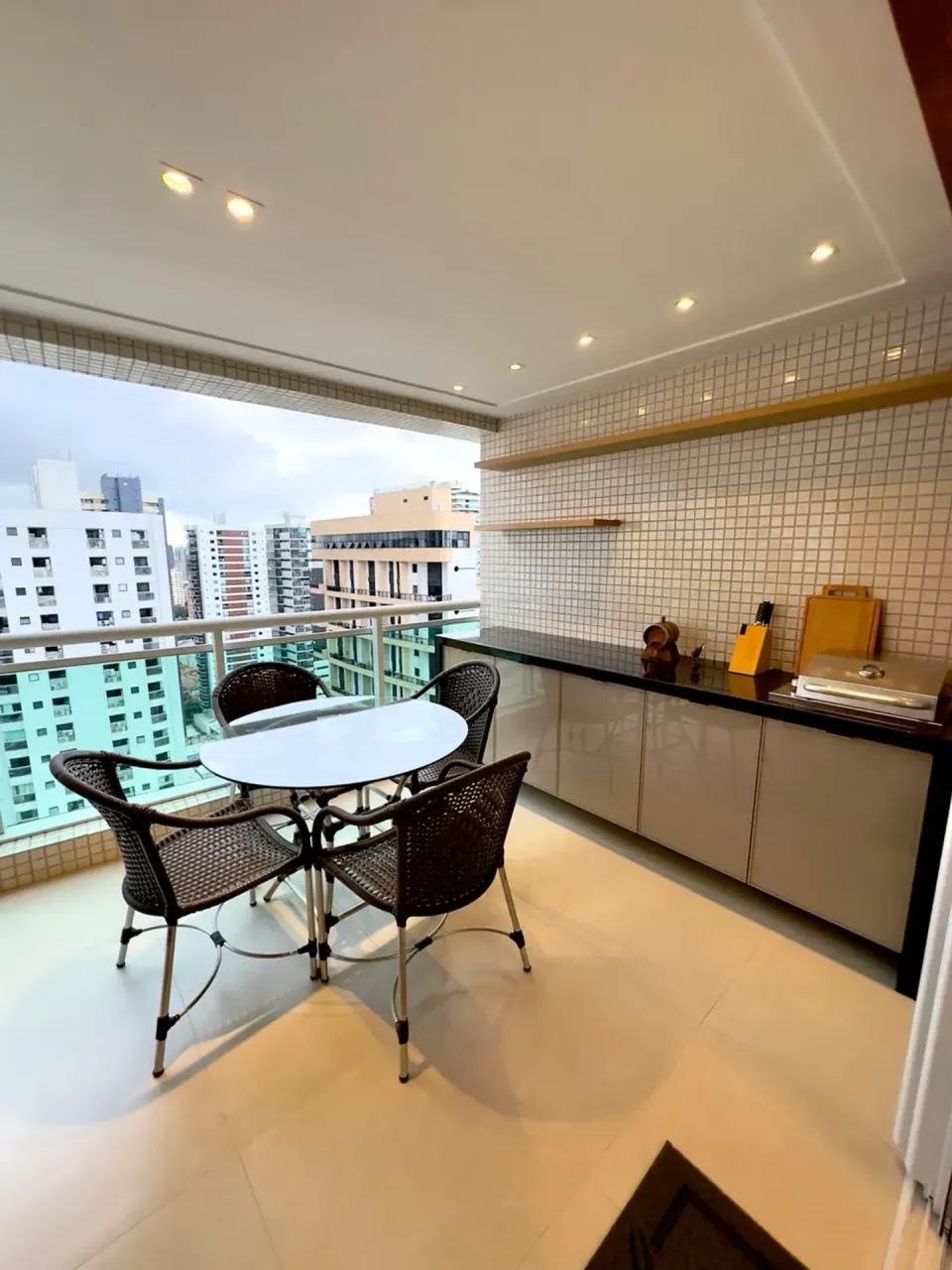 Edifício Real Liberty, Alto padrão Mobiliado, 3 quartos sendo 2 suítes, 2 vagas, Umarizal, - Foto 4
