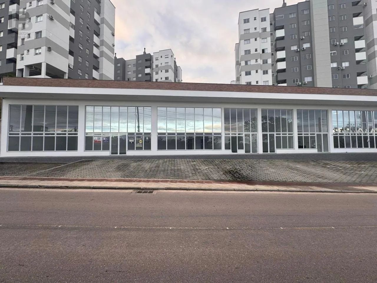 Sala comercial para aluguel e venda no Garden Club - Foto 2