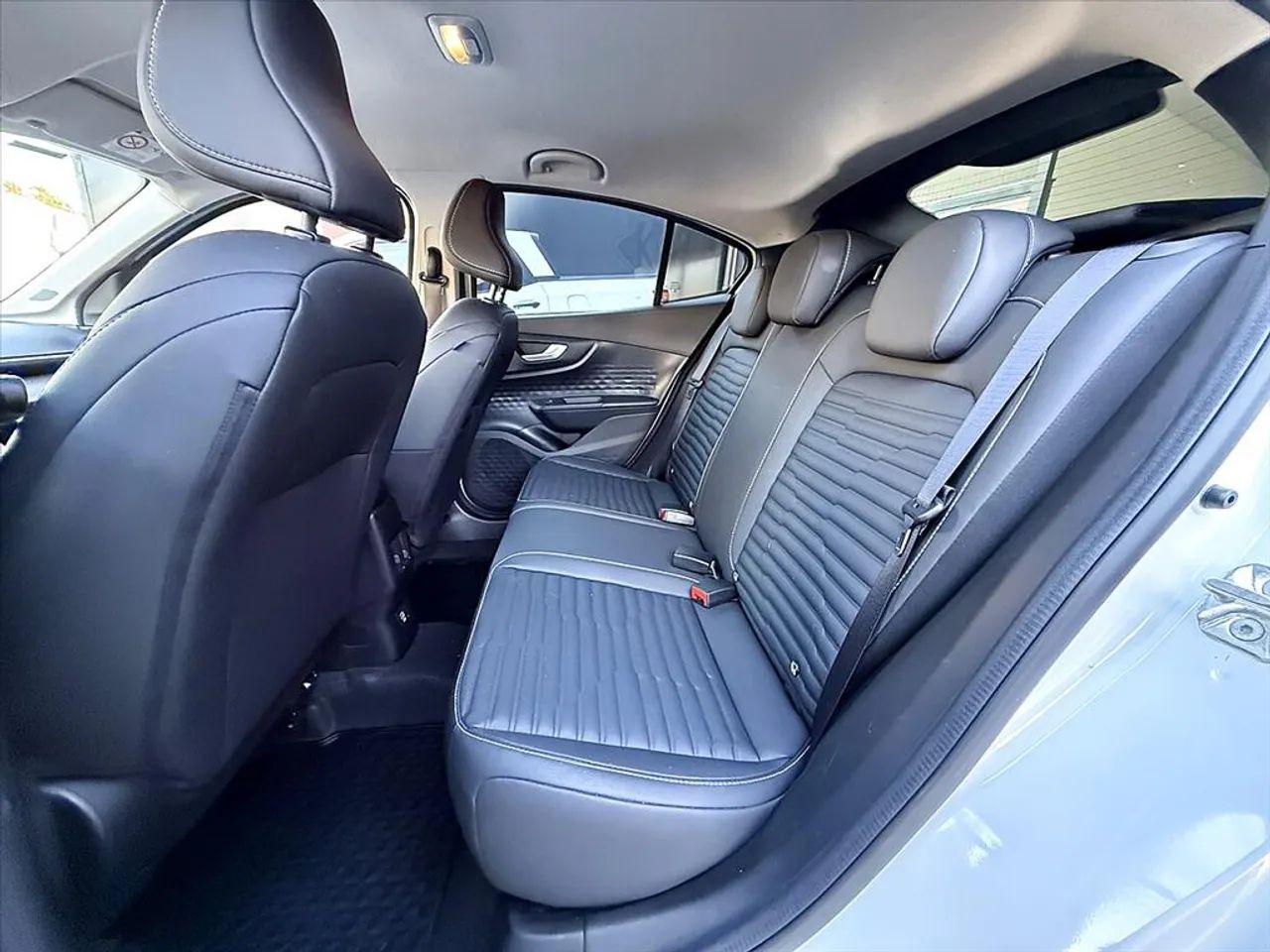 Fiat Fastback 1.0 200 Turbo Flex AUT 2023 - Foto 5