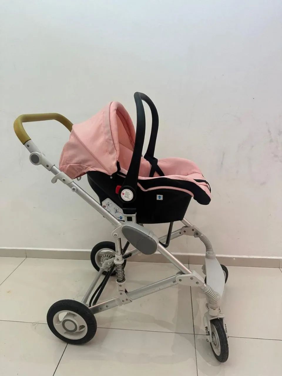 Carrinho de bebe e bebe conforto - Foto 4