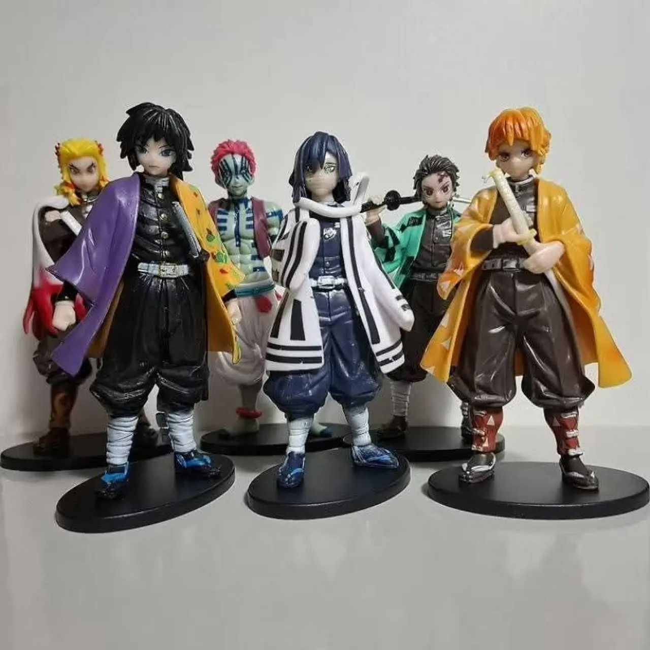 Bonecos Demon Slayer 60 cada