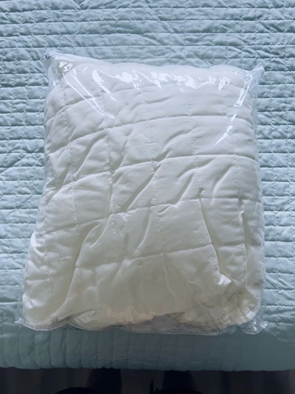 Colcha com elástico para berço 