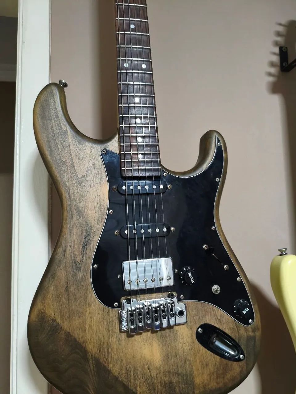 Guitarra Tagima J3 - Tunada - Foto 3