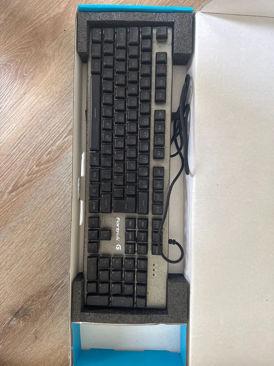 Teclado Fortrek pouco usado - Foto 2