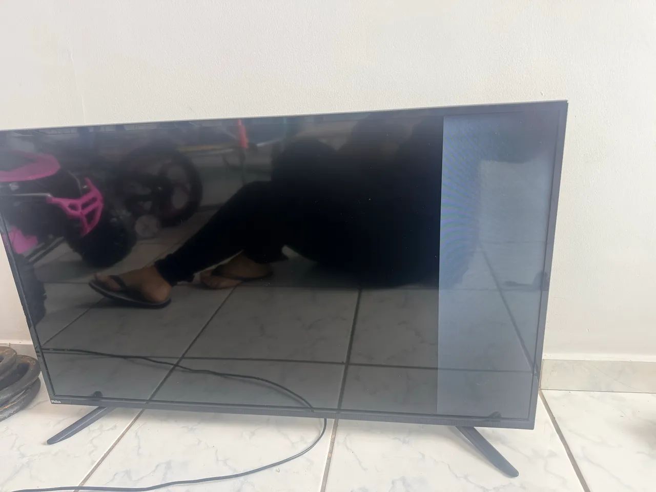 Vendo tv com defeito